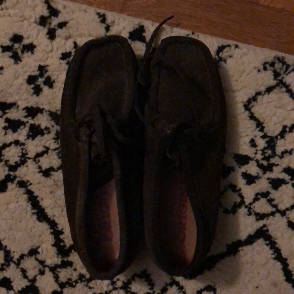 Women’s Clark’s wallabee
